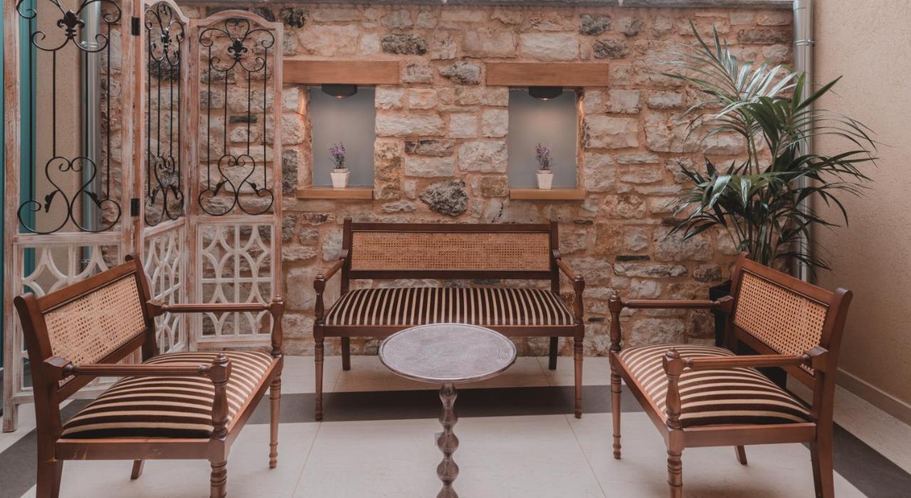 Castrello Old Town Hospitality Hotel Янина Екстериор снимка